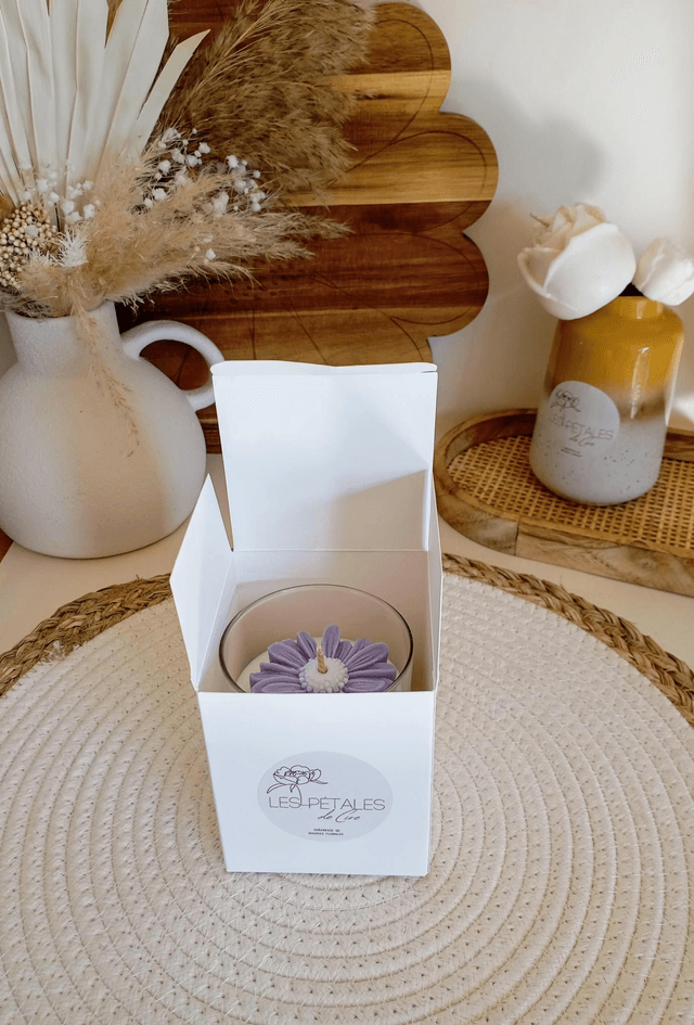 Bougie Fleur Marguerite | Violet poudré 